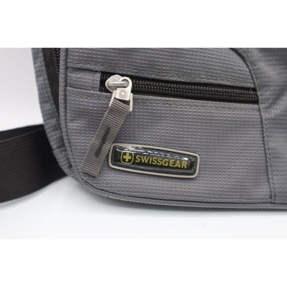 SwissGear Crossbody Bag With Adjustable Strap & Multiple Zipper Compartments - G - Picture 2 of 9